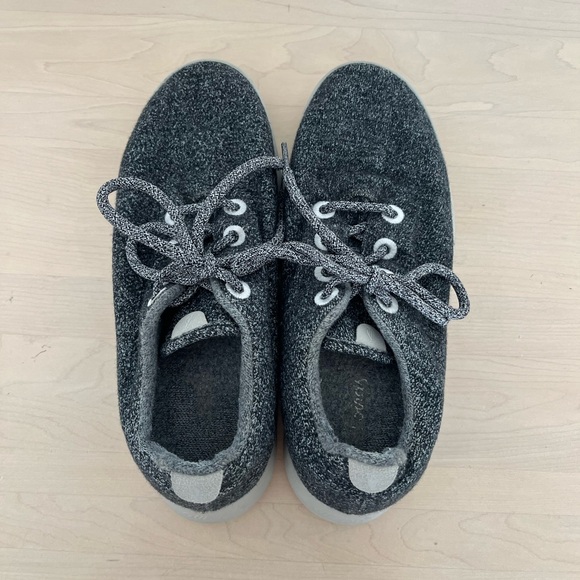 allbirds Women’s Wool Runners in Natural Grey - Picture 4 of 11